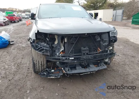 2015 Jeep Grand Cherokee Srt z USA, uszkodzony, nr VIN 1C4RJFDJ0FC822380